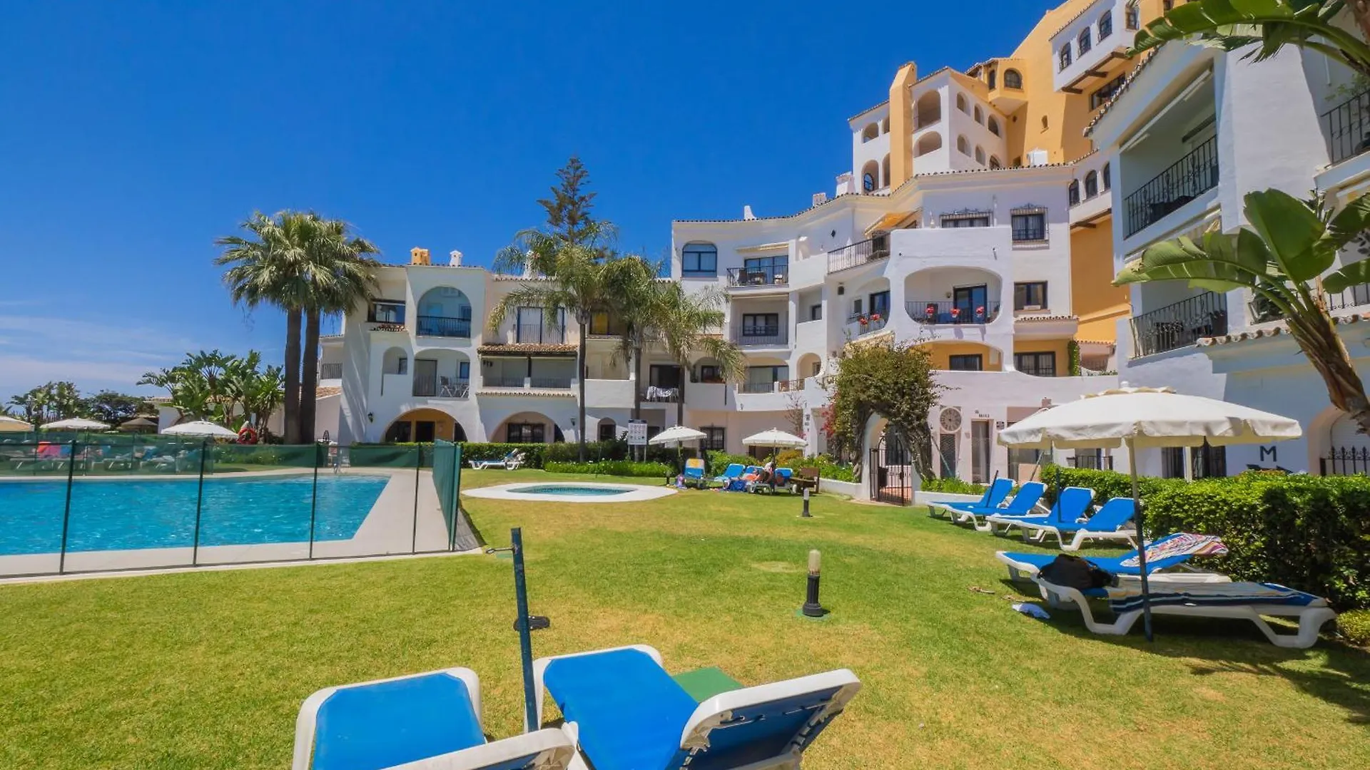 شقة Cubo'S Penthouse Cabopino Port Marbella & Parking إسبانيا