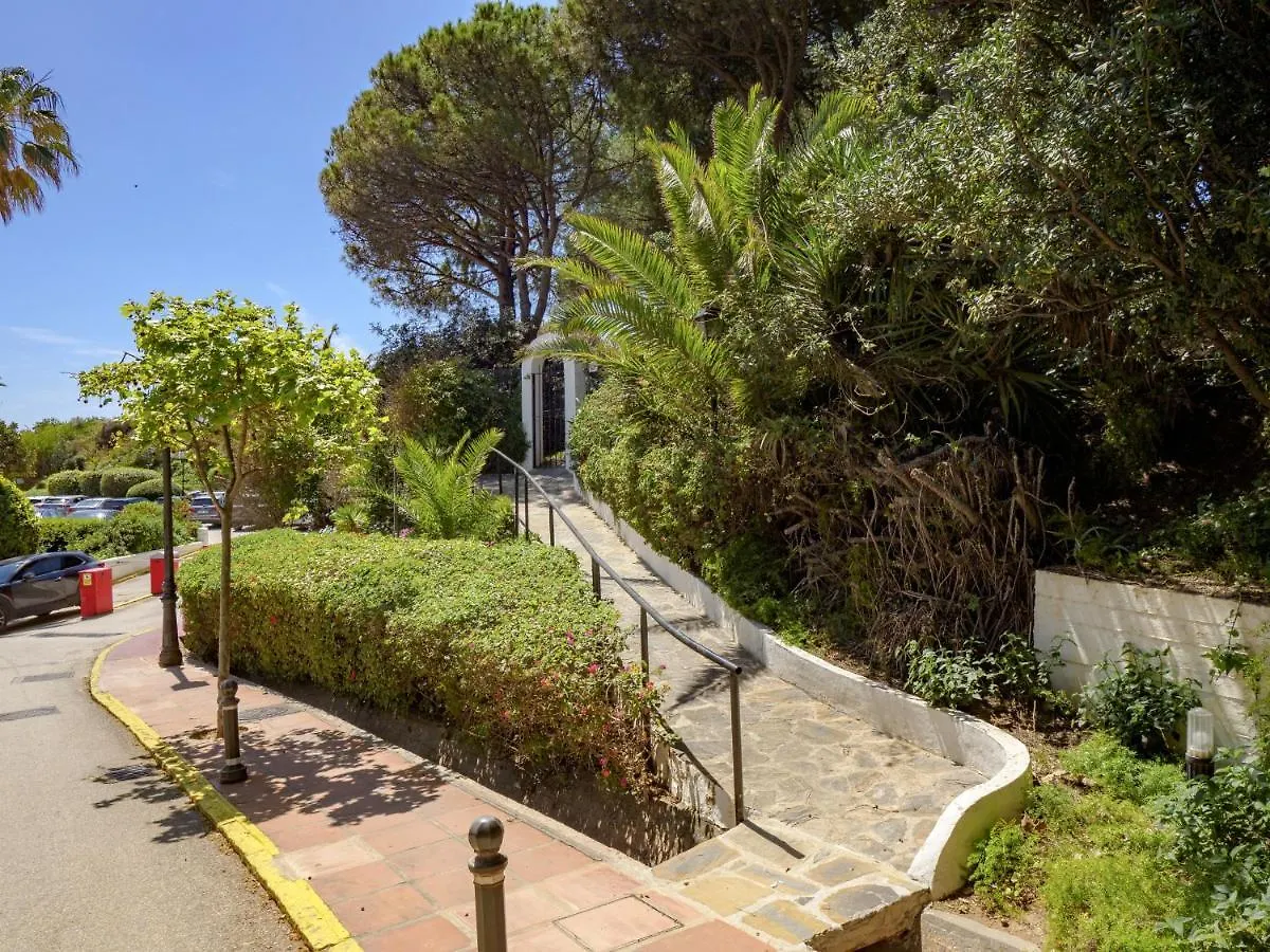 Апартаменты Cubo'S Penthouse Cabopino Port Marbella & Parking