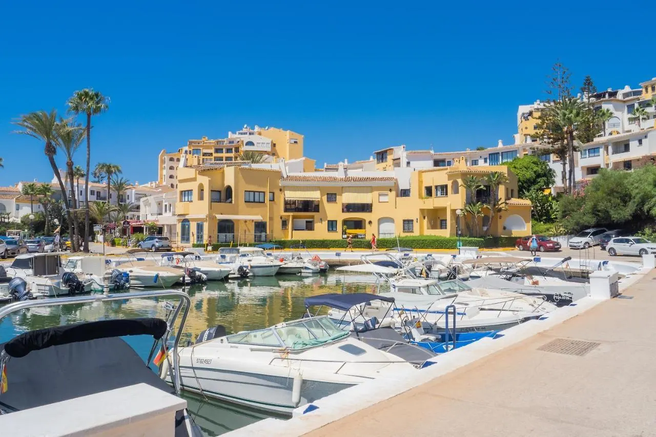 Апартаменты Cubo'S Penthouse Cabopino Port Marbella & Parking